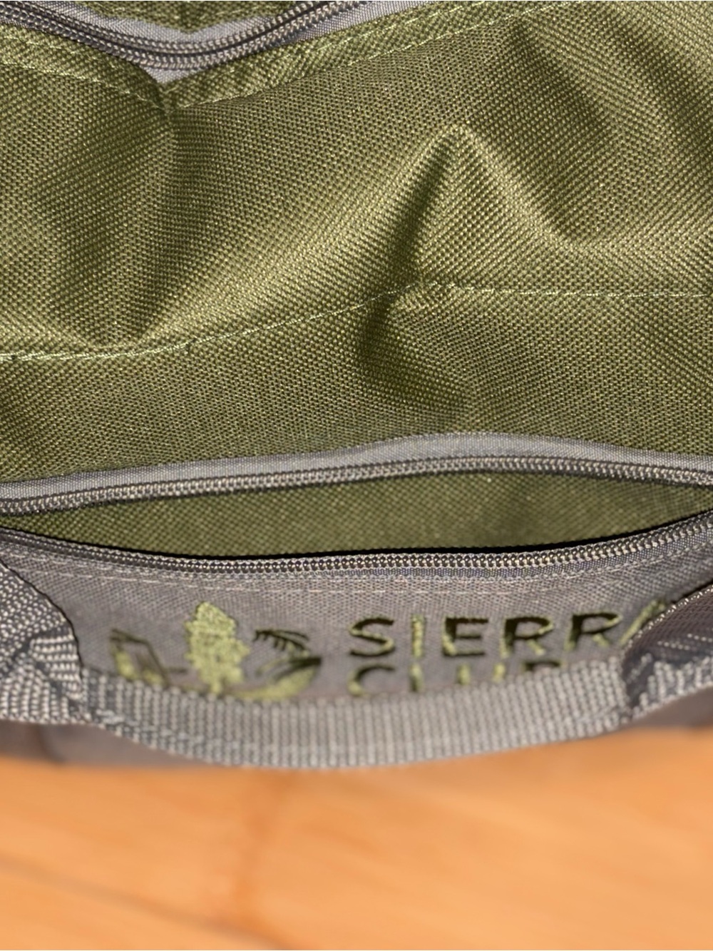 Sierra Club Insulated Cooler Tote Bag Green Gray Zip Lunch Picnic Beach Travel - Picture 7 of 11